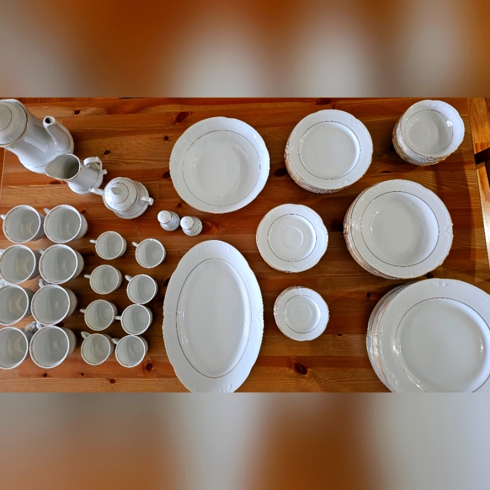 73 Complete Set Southington by Baum rasphody gold fine China